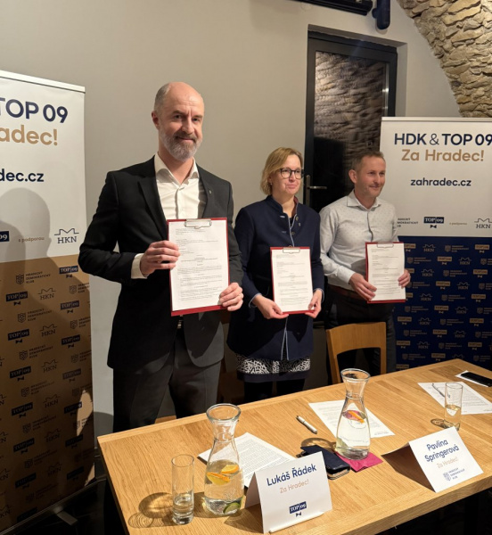 HDK a TOP&nbsp;09 jdou znovu společně do voleb. Koaliční spolupráci podporují Hradečtí kantoři a Nestraníci