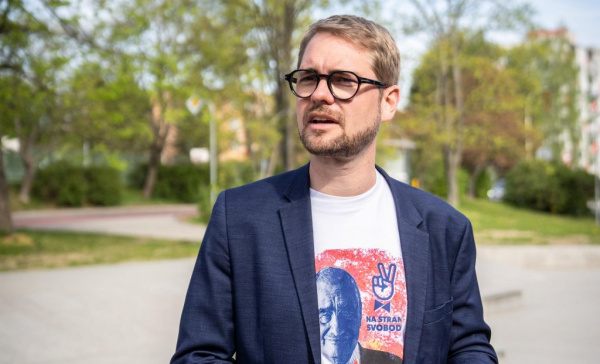 Kdy ukončíte Macinku? Ministr zahraničí má problém, za skandální výrok výzva Babišovi i žaloba