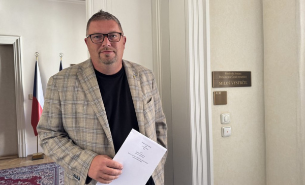 Slíbil a splnil: Třetina prosadil zákon o&nbsp;daňové úlevě pro dobrovolné hasiče
