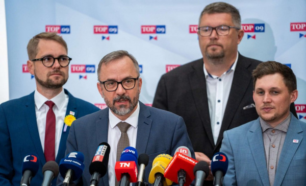 Ženíšek: Politika vlády nahrává Rusku. TAHLE VLÁDA nemůže získat důvěru od nikoho rozumného